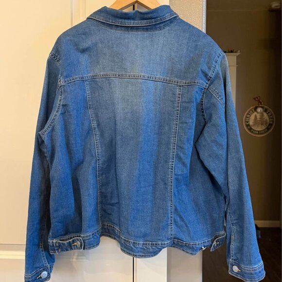 Women’s Classic Blue Baccini Two-Tone Denim Jacket-Size 2X-Plus Size - Picture 2 of 7
